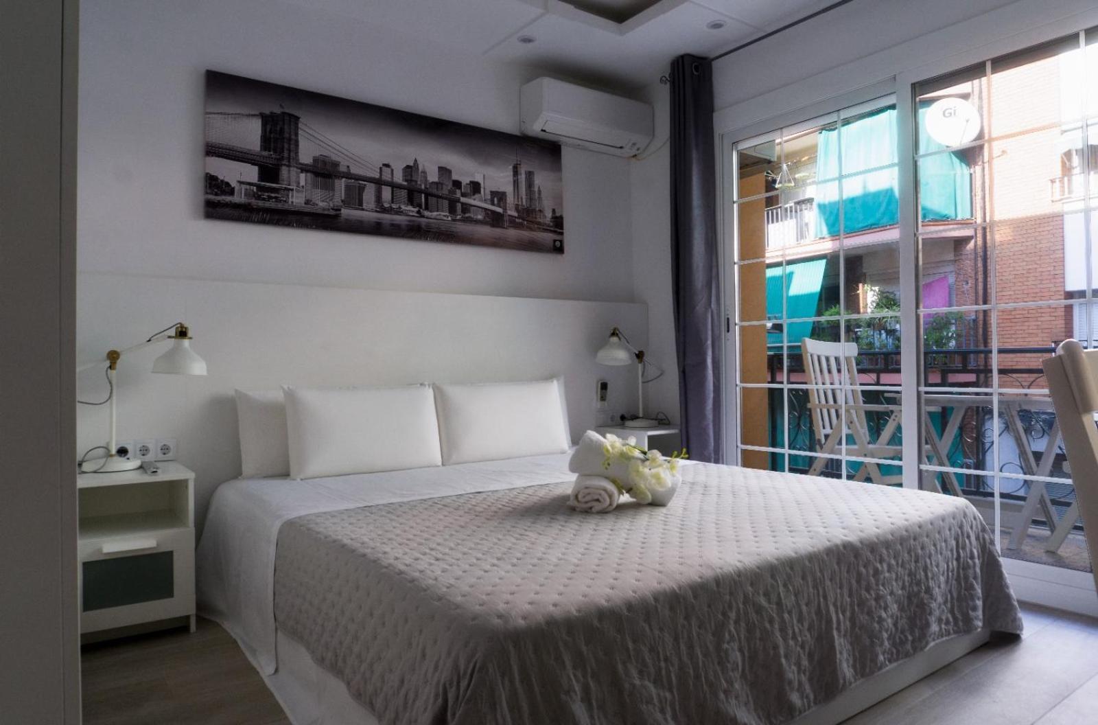 Ferienwohnung Warm Harbor Santa Coloma de Gramanet Exterior foto
